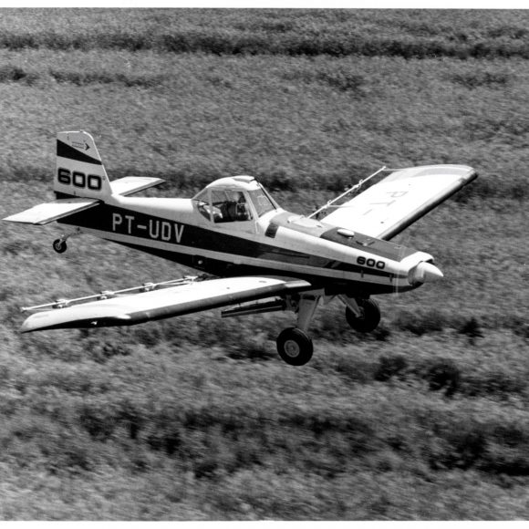 Avião Monomotor Agrícola