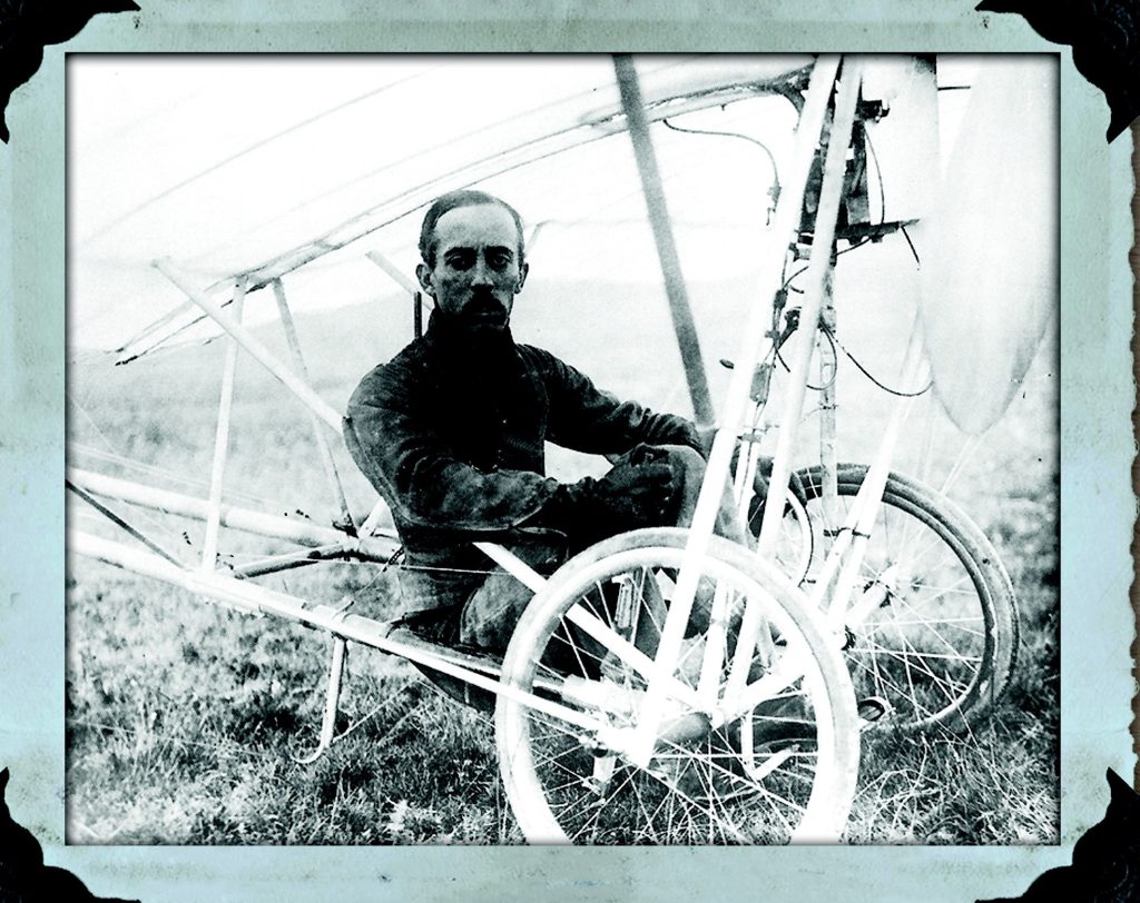 Santos Dumont preparando-se para voar no Demoiselle