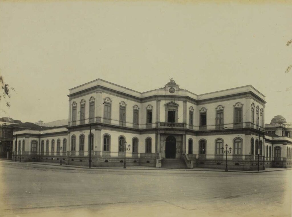 Fundação do Instituto Histórico e Geográfico Brasileiro (IHGB)