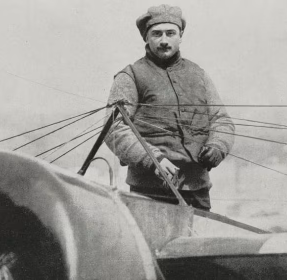 Roland Garros faz primeira travessia do Mediterrâneo em um avião