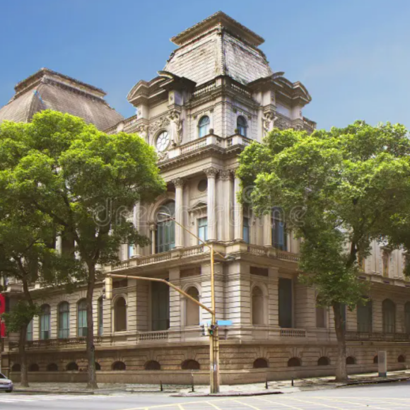 Criação do Museu Nacional de Belas Artes / RJ