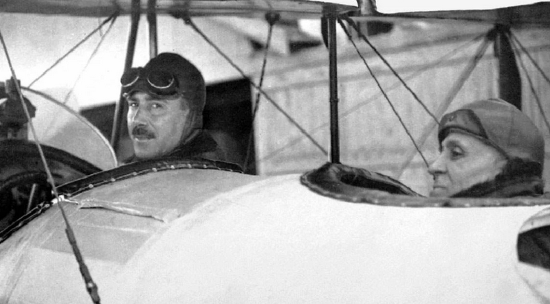 Início da primeira travessia aérea do Atlântico Sul. Início da primeira travessia aérea do Atlântico Sul.