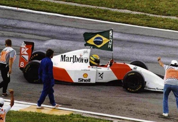 Ayrton Senna conquistou sua primeira vitória no GP do Brasil Ayrton Senna conquistou sua primeira vitória no GP do Brasil