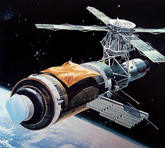 Lançamento da Skylab, a primeira estação espacial americana