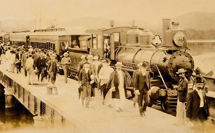 Inaugurada a primeira ferrovia da Europa Continental Inaugurada a primeira ferrovia da Europa Continental