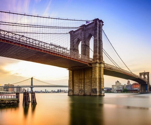 Inaugurada a Ponte do Brooklyn em Nova Iorque