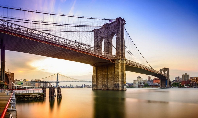 Inaugurada a Ponte do Brooklyn em Nova Iorque