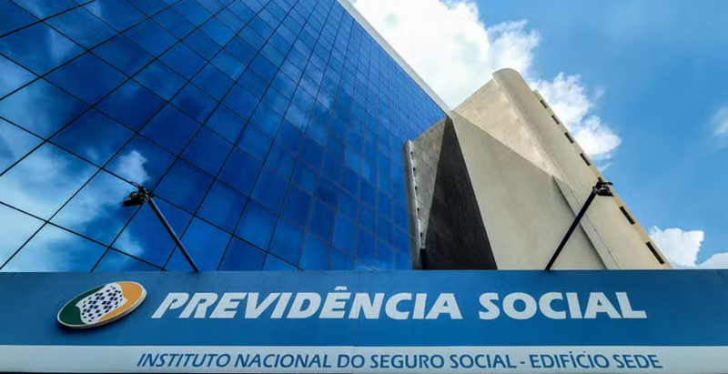Criado o Instituto Nacional do Seguro Social (INSS) Criado o Instituto Nacional do Seguro Social (INSS)